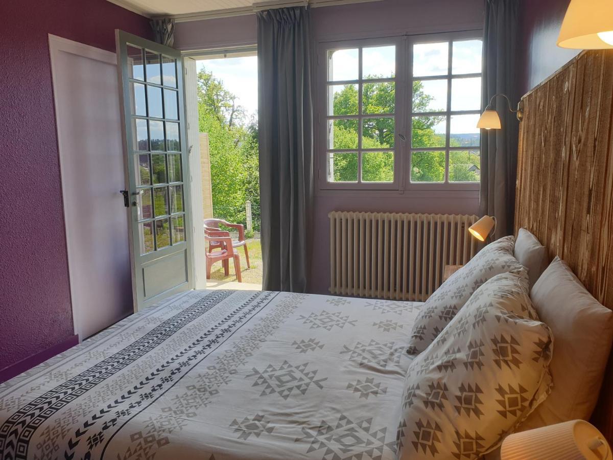 Auberge Du Bois De L'Etang - Motel Les Tilleuls Peyrat-le-Château المظهر الخارجي الصورة